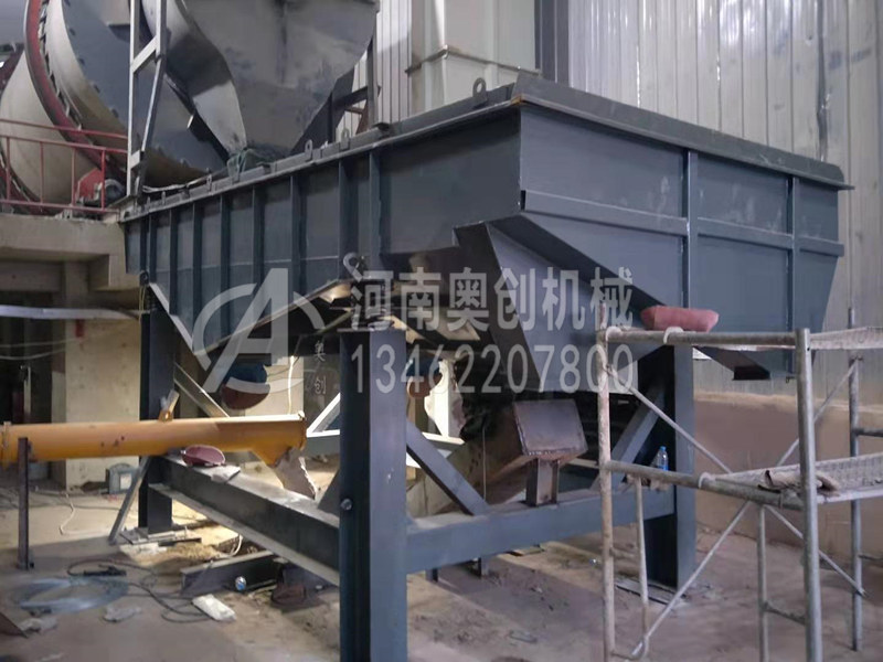 直線振動篩允許材料在網上移動的時間比其他篩網更長